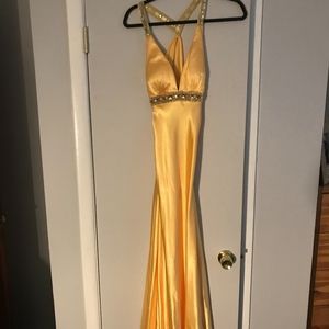 Faviana Couture Yellow Prom Dress